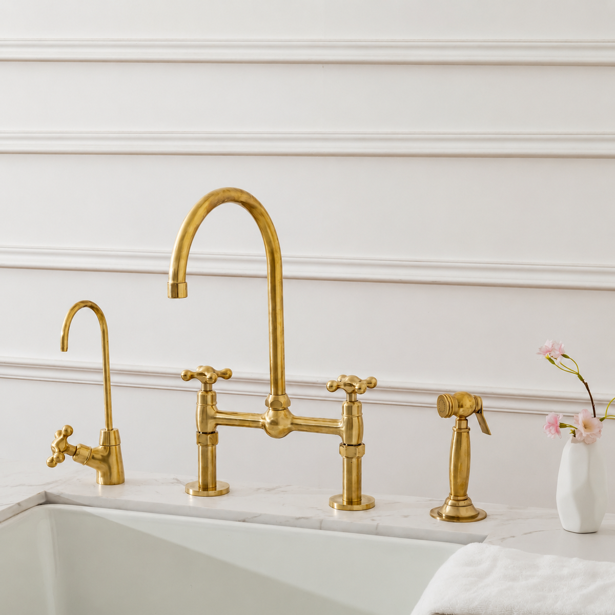 Domed Brass Side Sprayer - Unlacquered Brass
